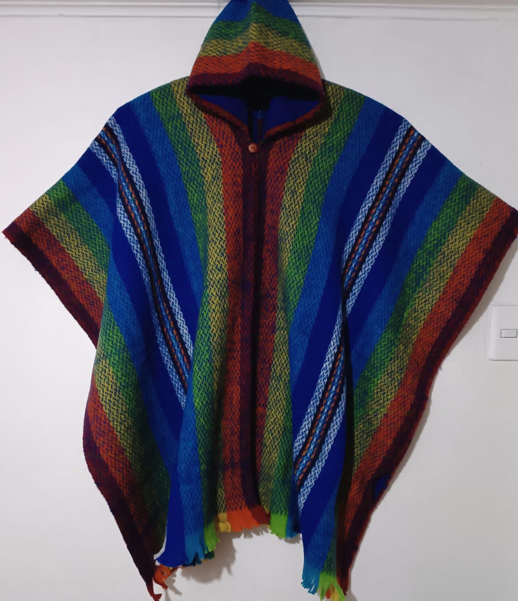 PONCHO ARCO IRIS AZULADO1