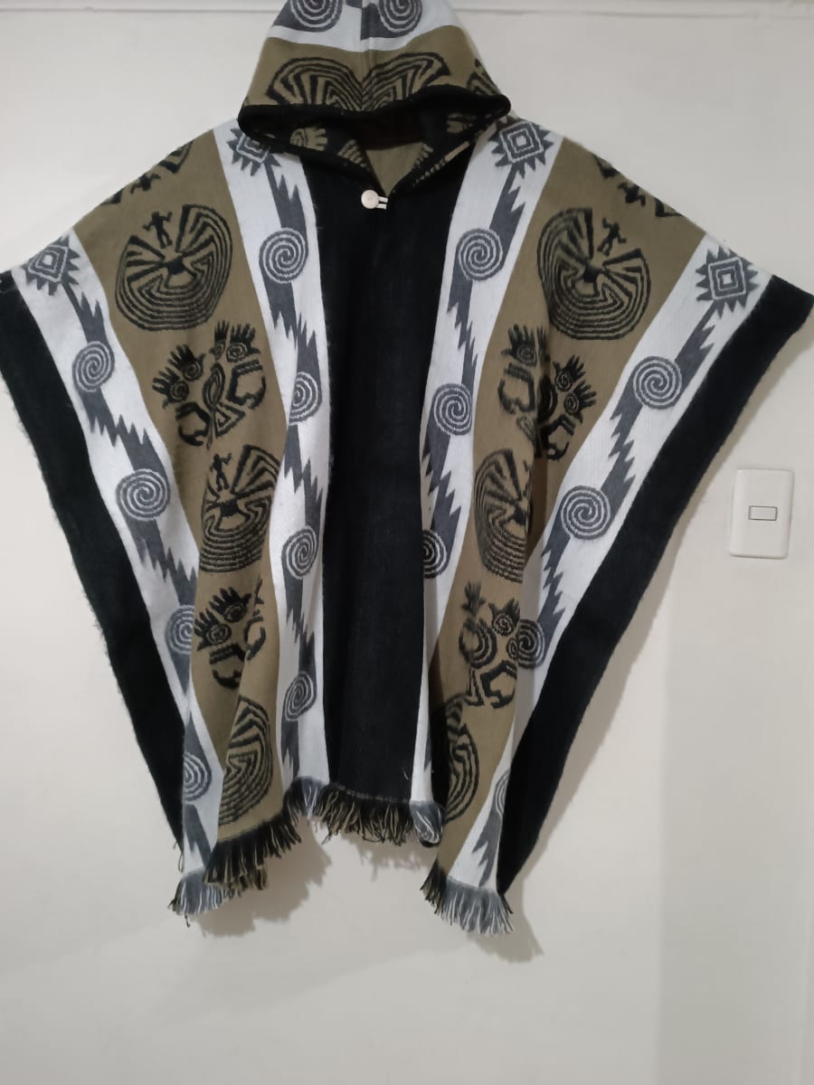 PONCHO CUSQUEÑO REVERSIBLE BEIGE1