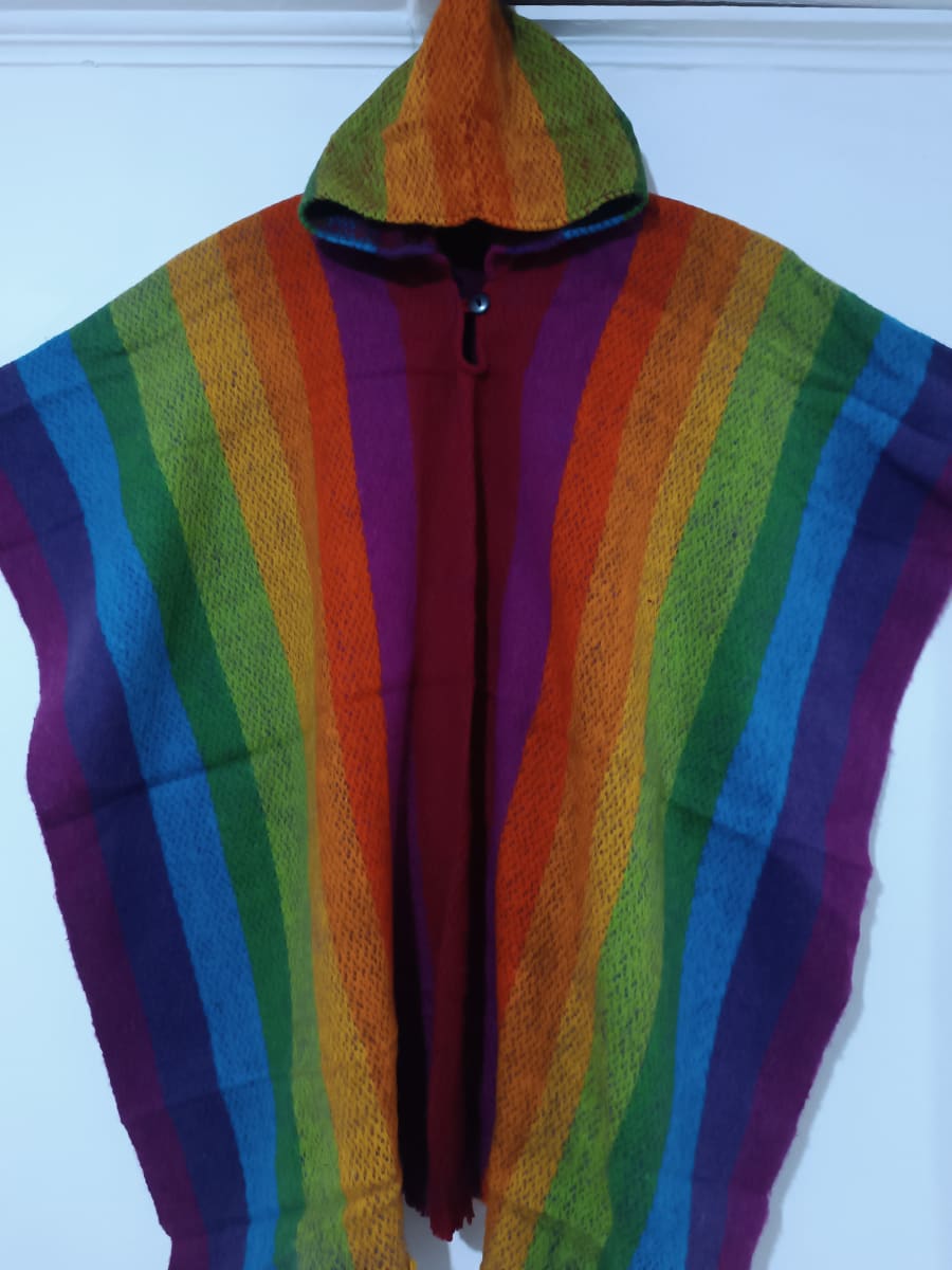 PONCHO ARCO IRIS DE OVEJA2