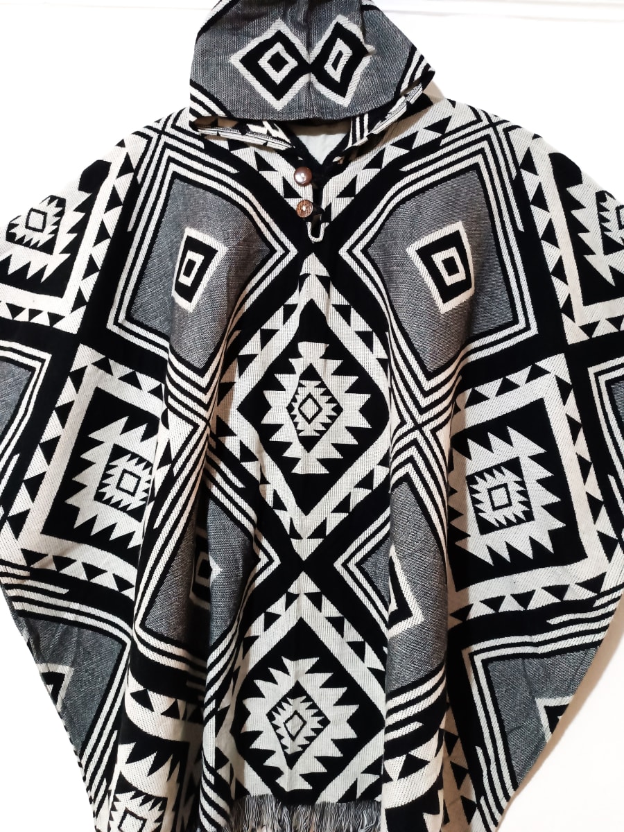 PONCHO CHACANAS PLOMO2