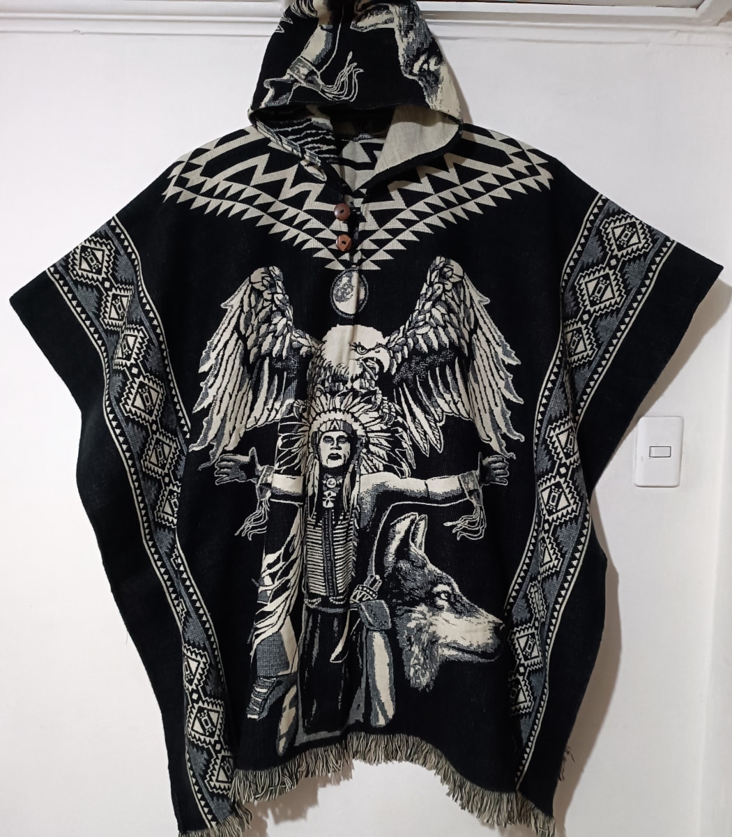 PONCHO ALPACA NEGRO INDIO LOBO AGUILA1