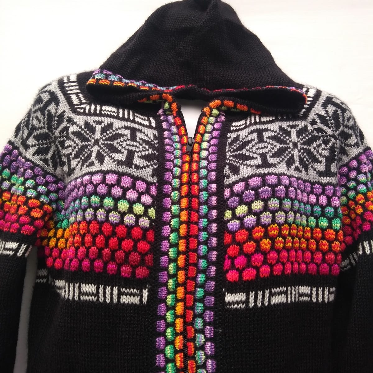 chompa cuzqueña con capucha2