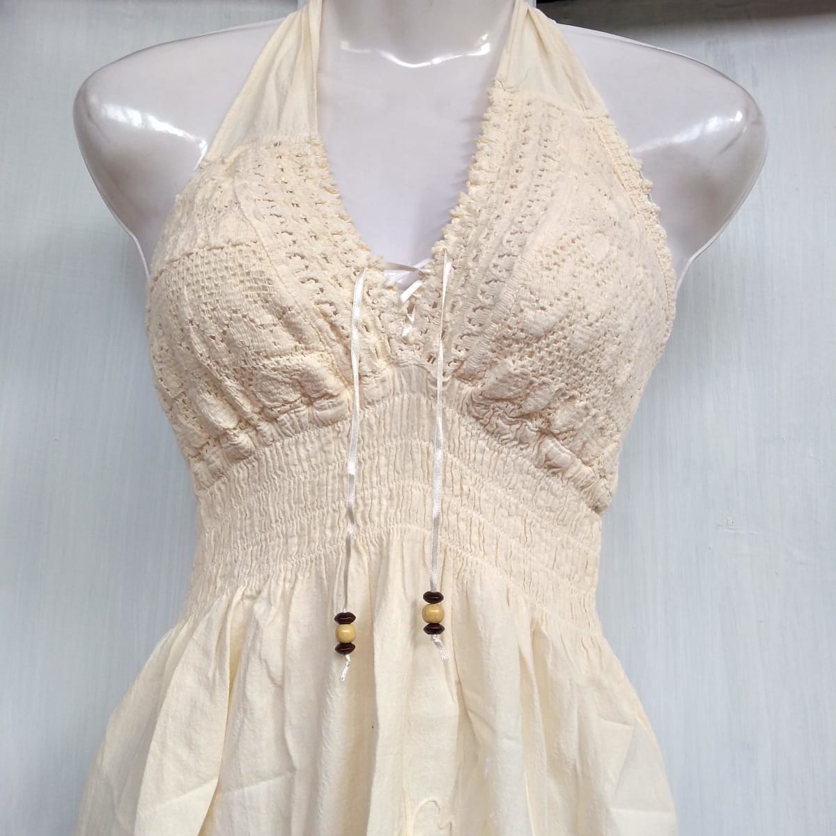 Vestido corto crema2