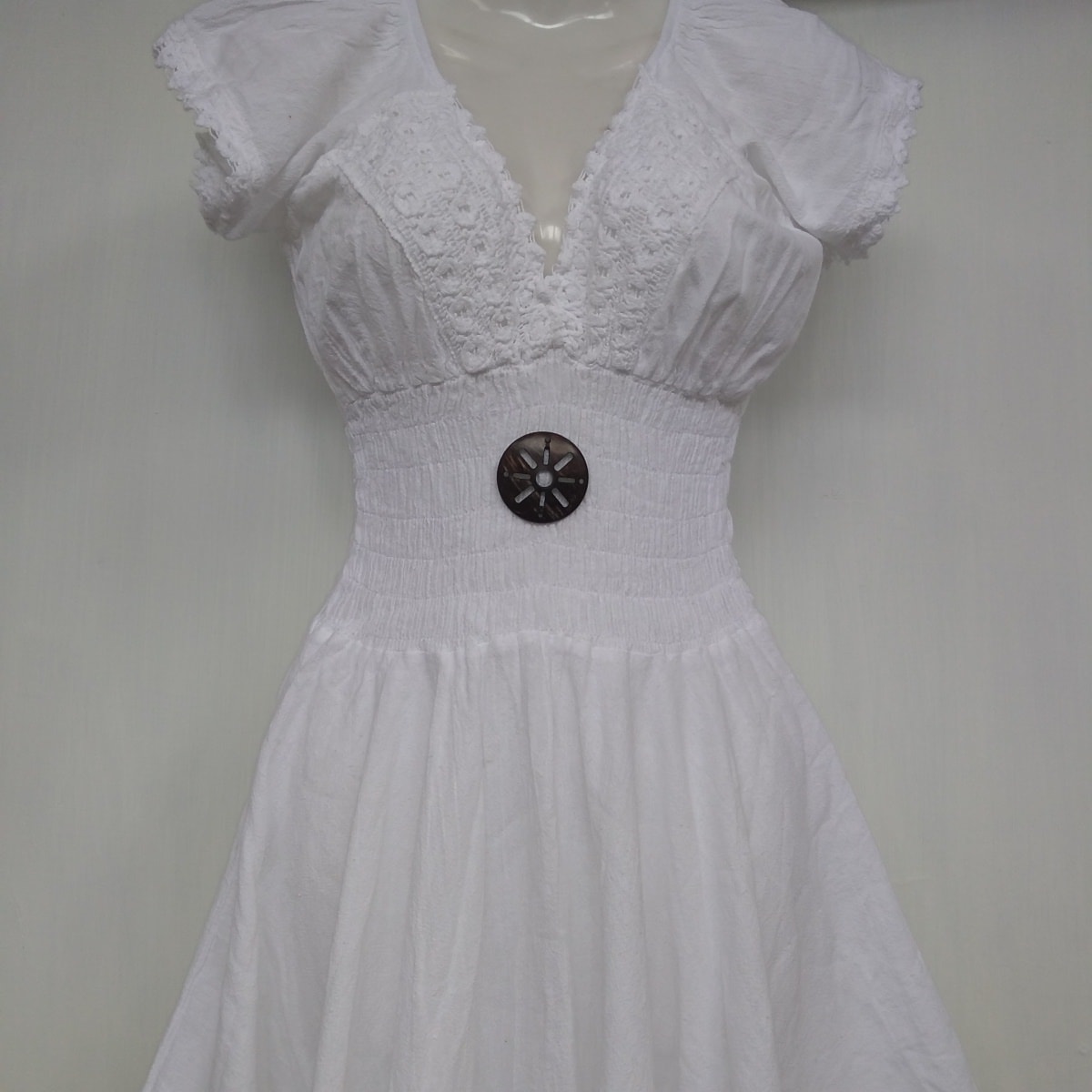 Vestido blanco óptico en punta2