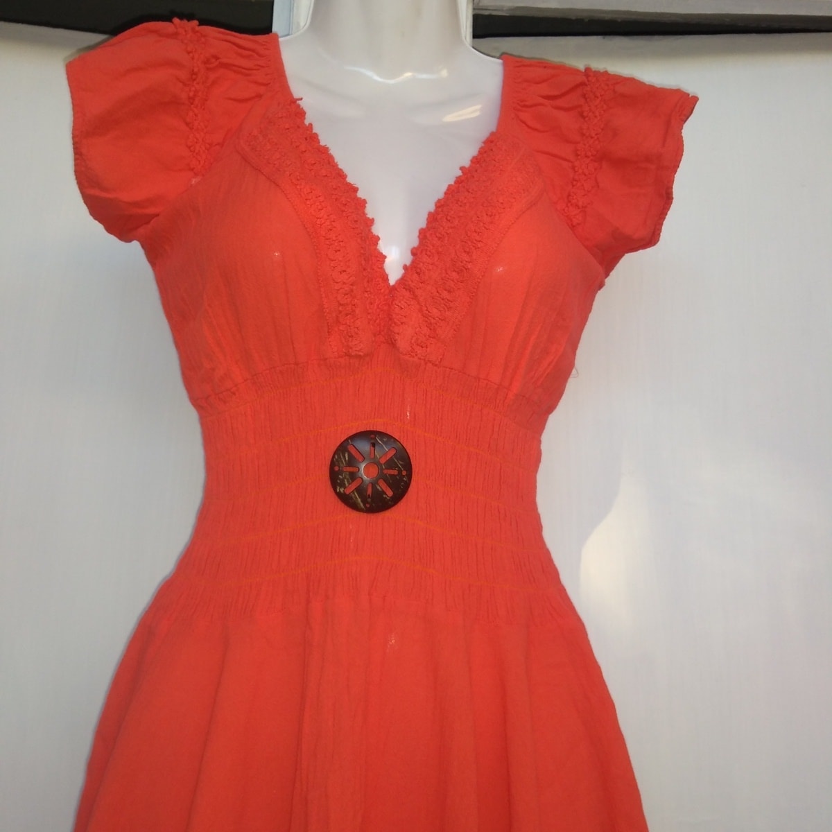 Vestido naranja en punta2