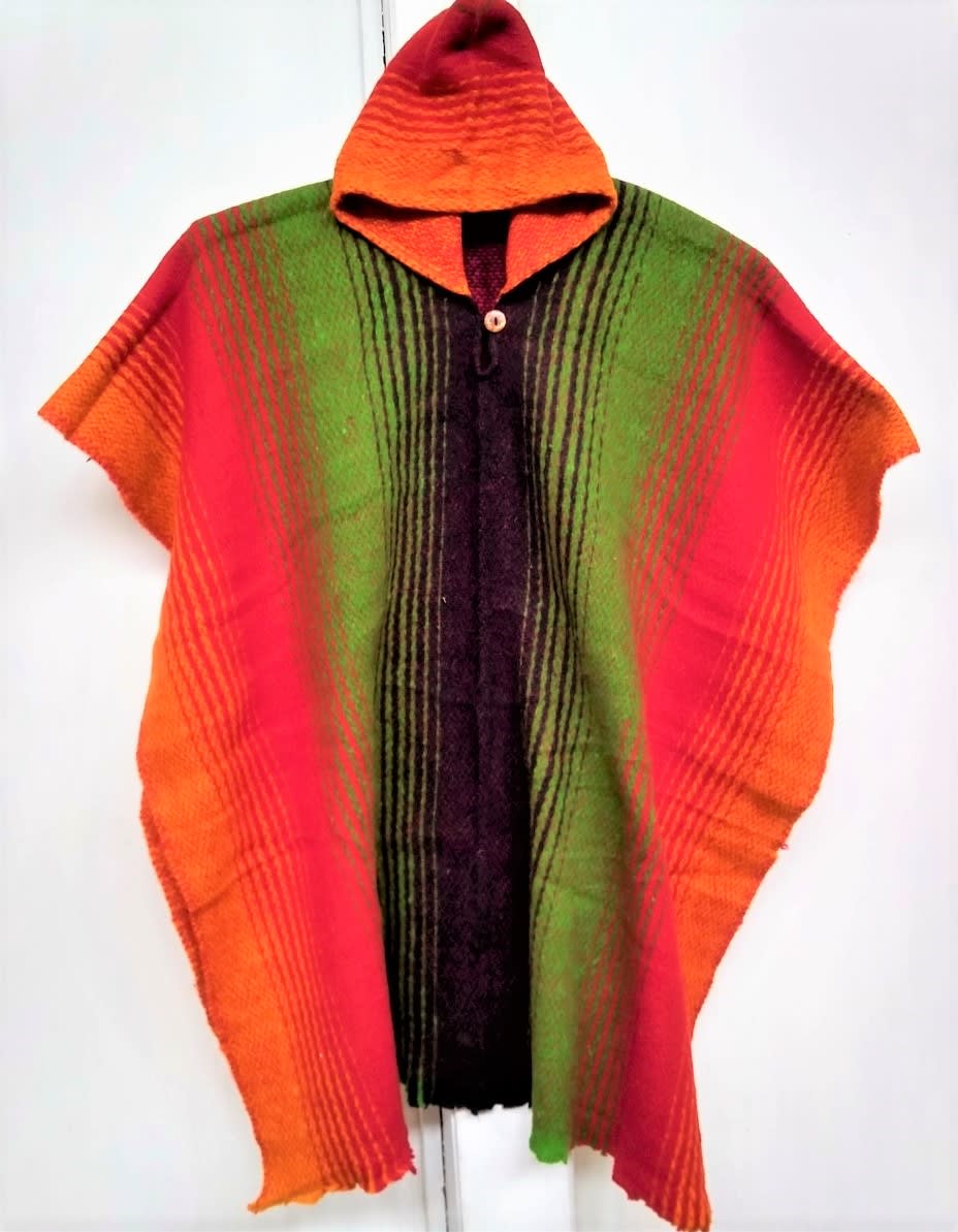 Poncho colorín con capucha1