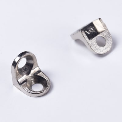 ESCUADRA SOPORTE NIQUELADA 50 UND.