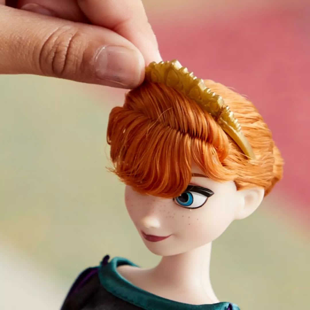 Muñeca Disney Store Anna Clasica Frozen 26