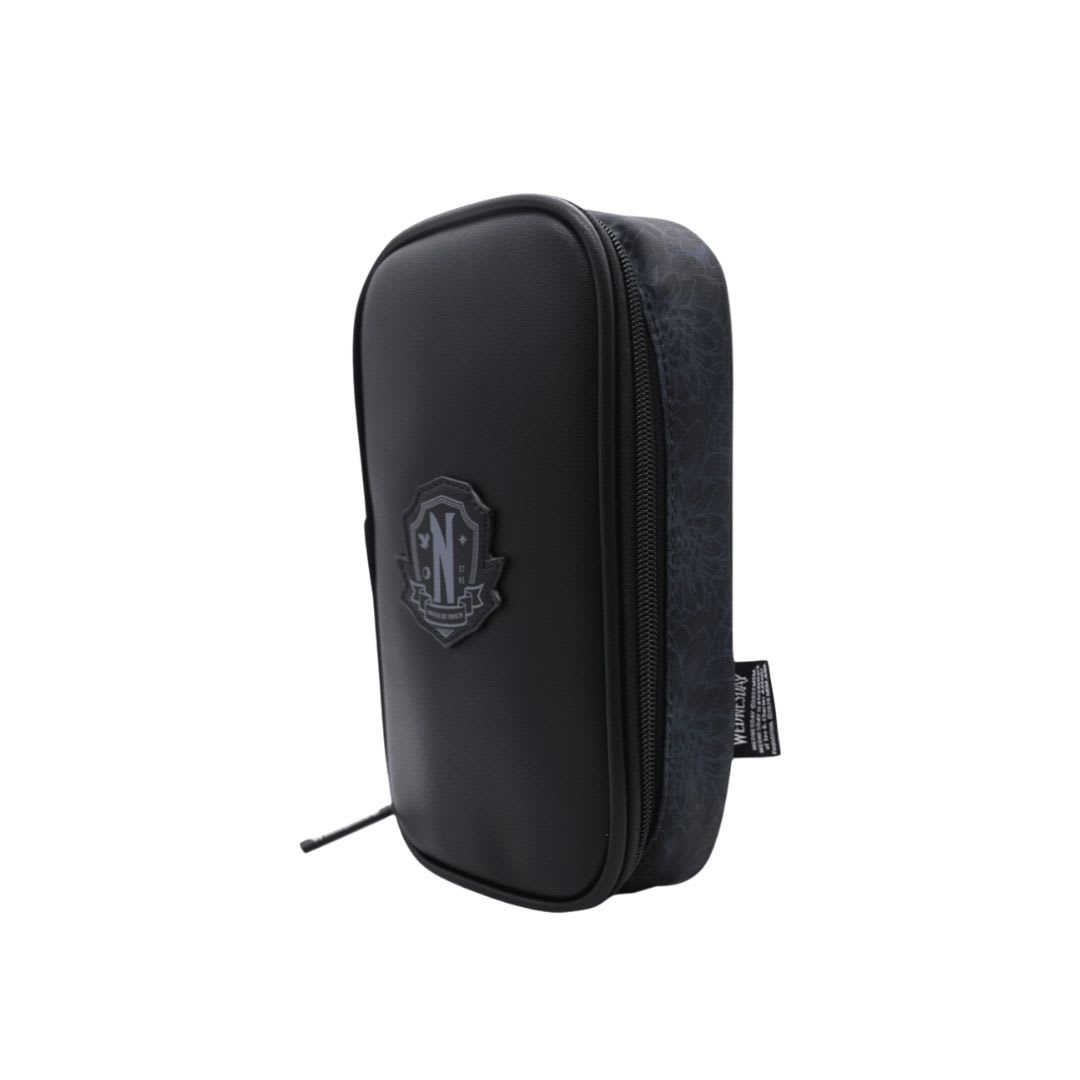 Cartuchera Merlina Addams Negra2