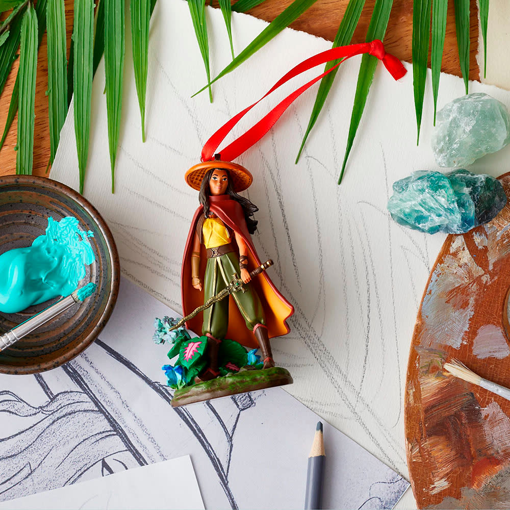 Ornamento de Navidad Disney Store Princesa Raya y el Último Dragón3