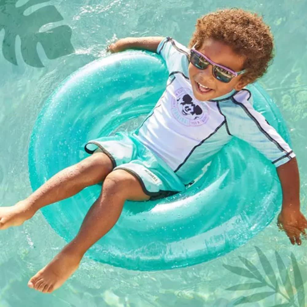 Short de baño adaptativo Disney store Mickey Mouse2