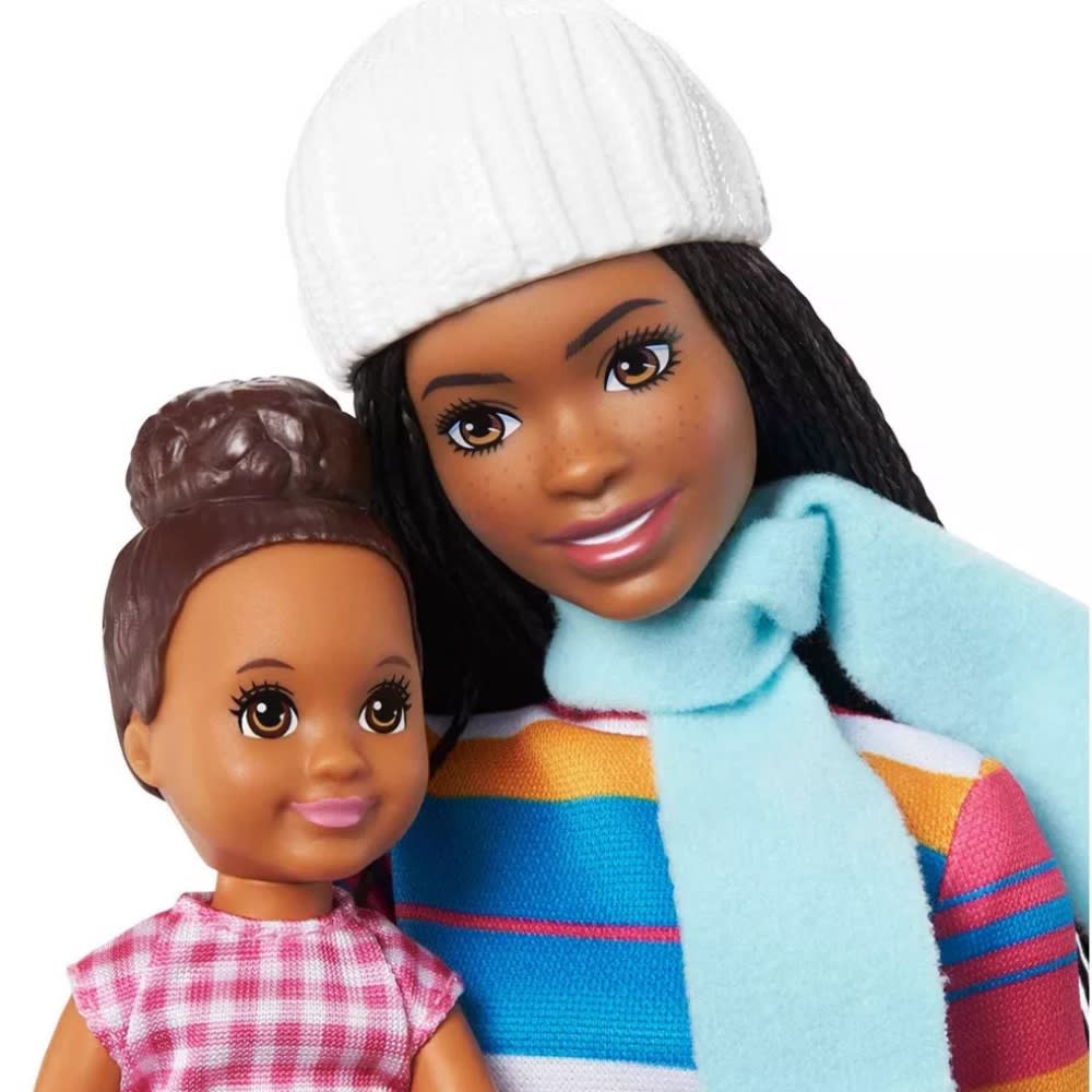Muñeca Barbie Brooklyn Roberts Patinaje sobre Hielo Morena3