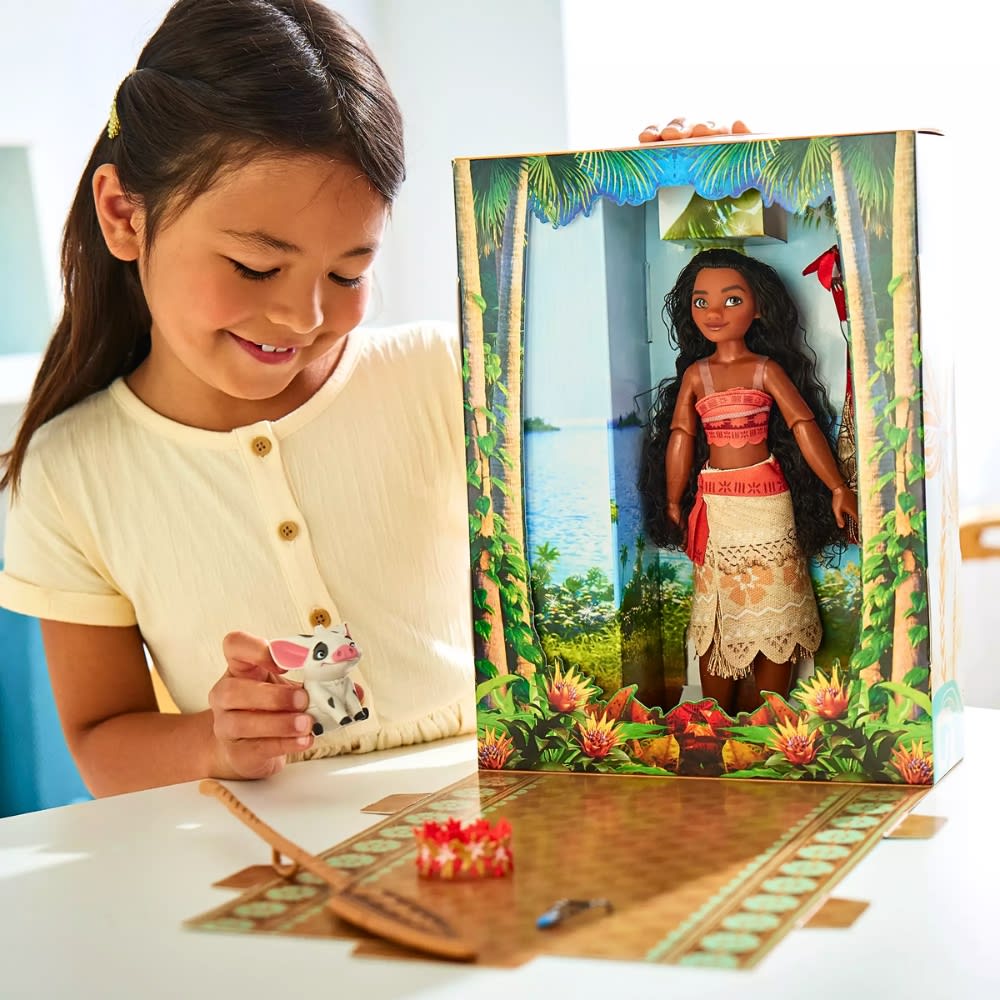 Muñeca Disney Store Moana con ropa y accesorios5