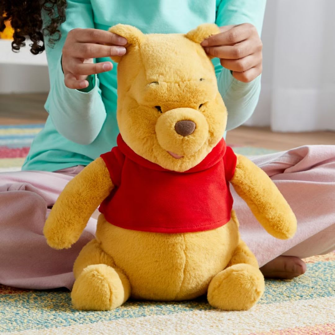 Peluche Mediano Disney Store Winnie The Pooh3