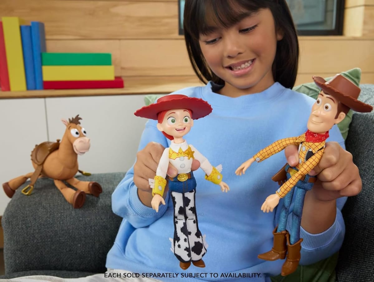 Muñeco Mattel Toy Story 5 Woody Ragdoll5