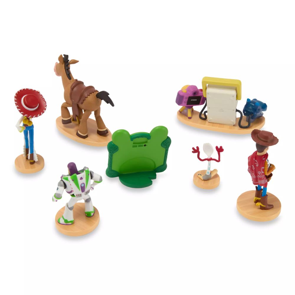 Playset Toy Story 5 Disney Store 7 Figuras Woody Buzz Forky Lilypad Bullseye Jessie Tech3