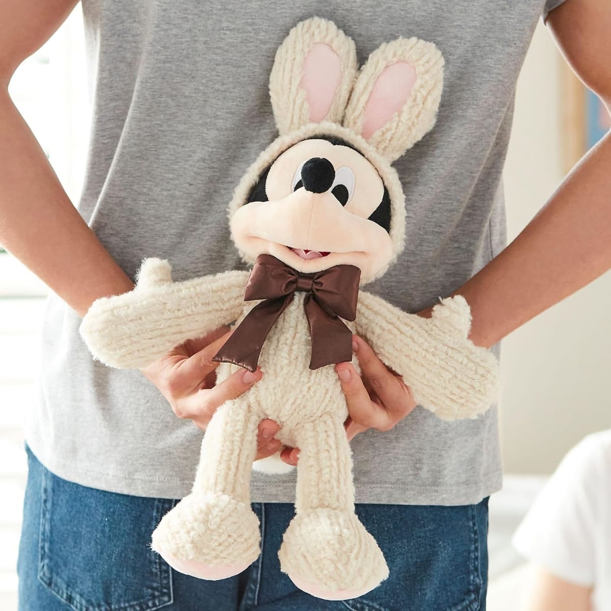 Peluche Mediano Mickey Mouse Conejo Pascua Disney Store3