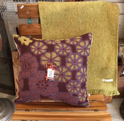 Cojín Floripón Morado 40x40