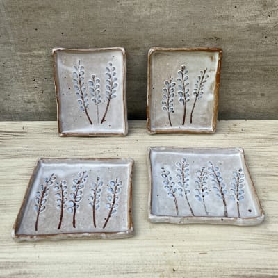 Plato Lavanda Gres