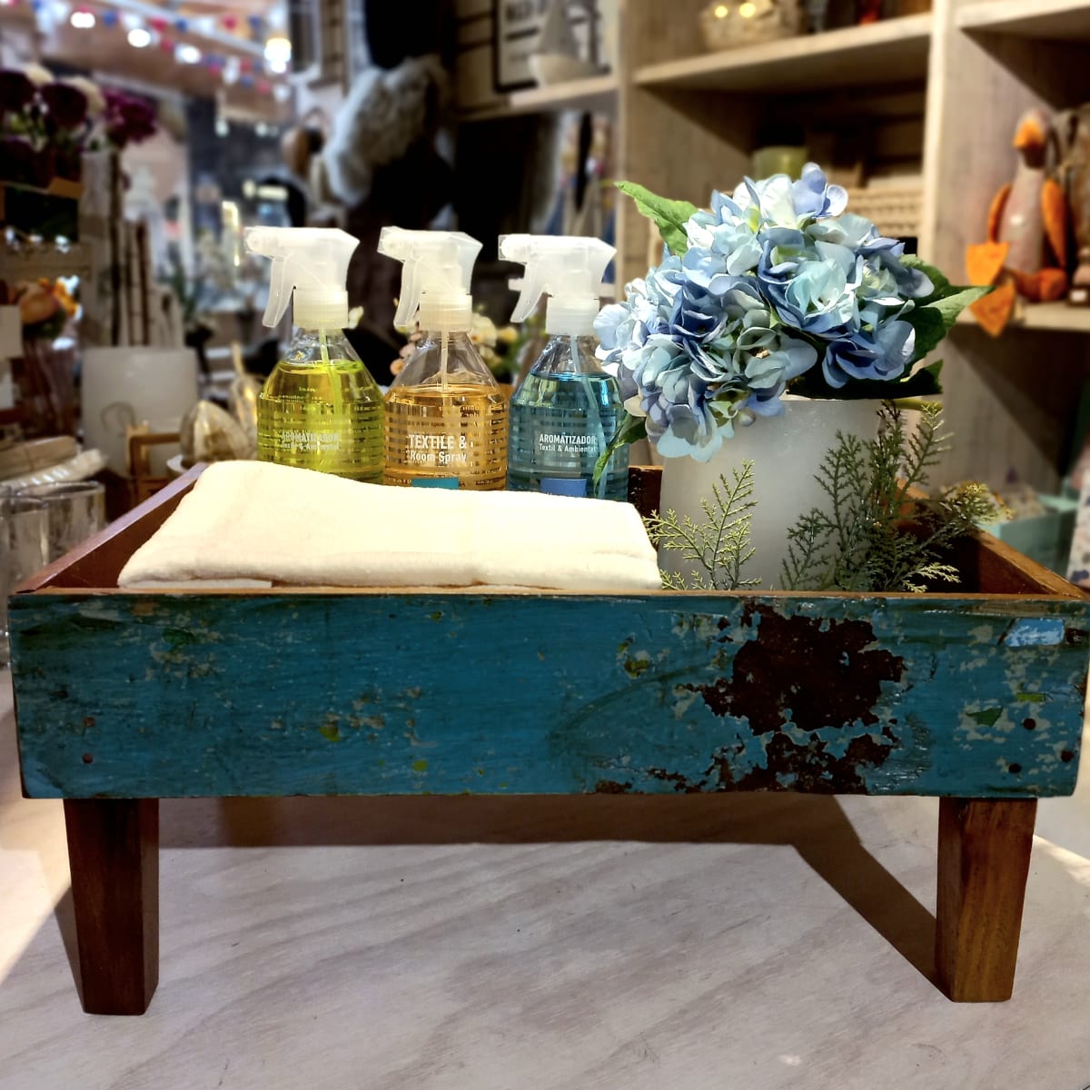 Bandeja madera con patas2