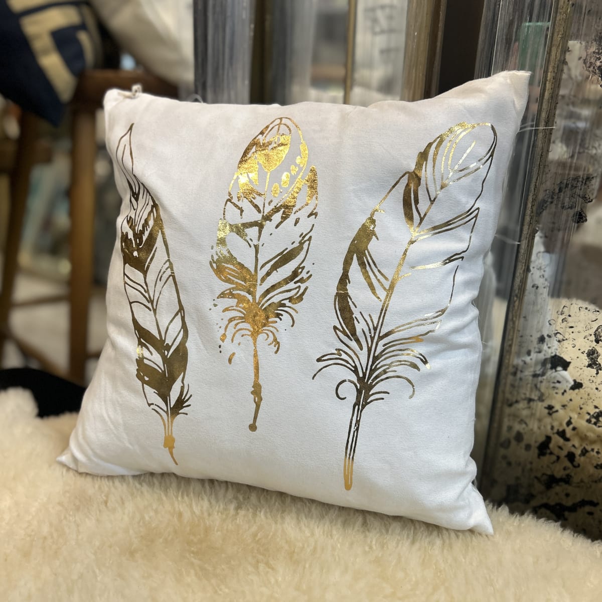 Cojín Pluma Gold1