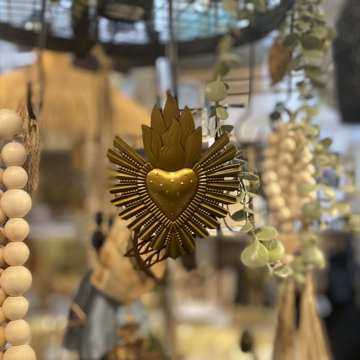 Sagrado corazón oro 13x8 cm3