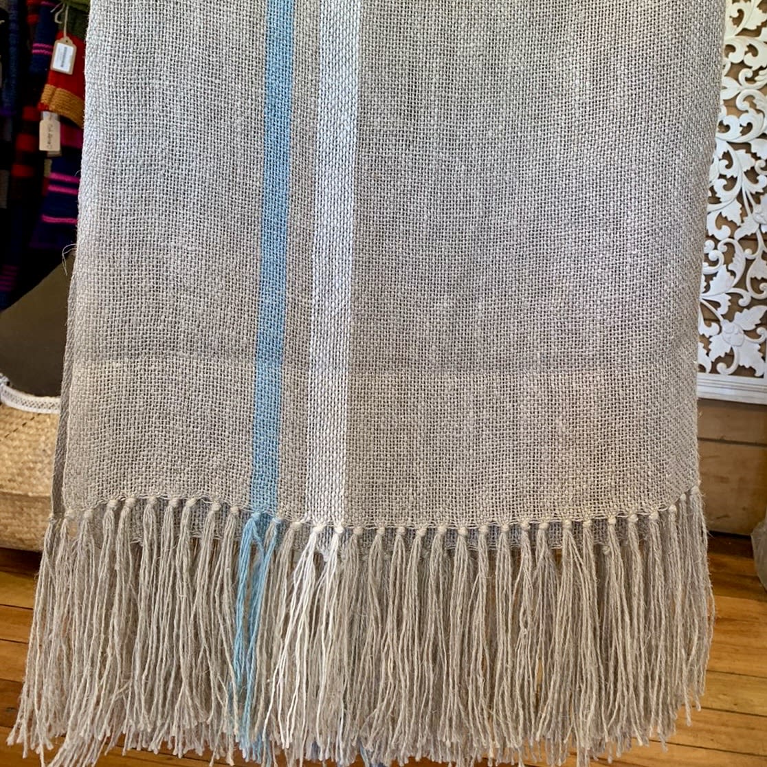 Pie de Cama Lino Flecos1