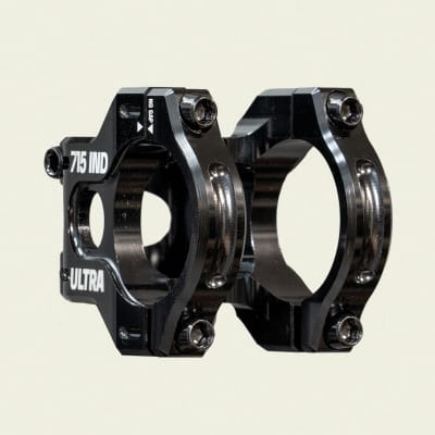 Tee 715IND ULTRA Black 35x35