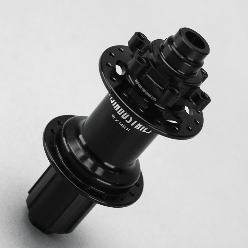 Maza Trasera 715IND 12x148mm 32H Negro2