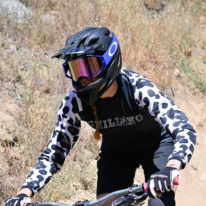 Tricota Chilling Print Blanco/Negro Mujer3