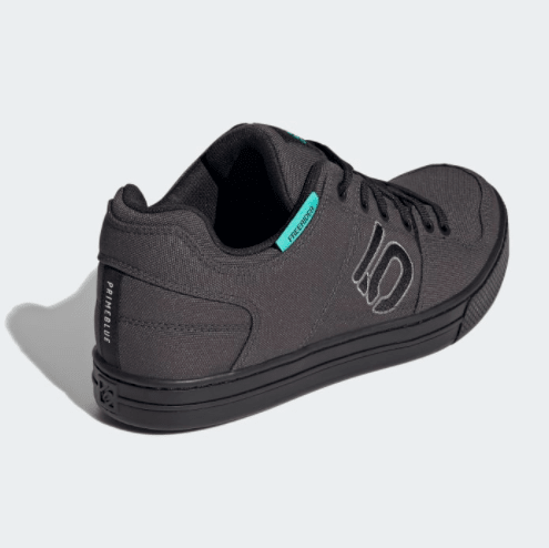 Zapatilla Fiveten Primeblue Gris, Hombre4