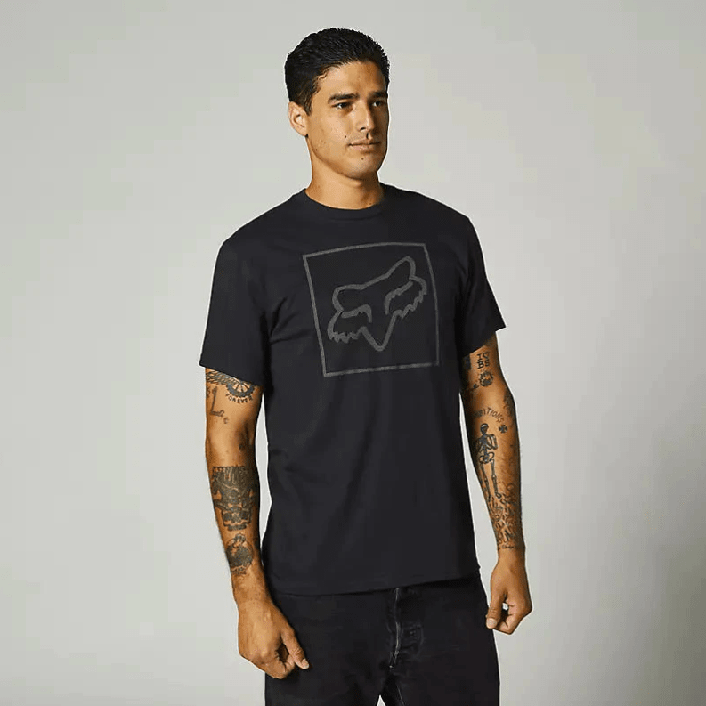 Polera Fox Lifestyle Manga Corta Off Tilter SS Negro Hombre3
