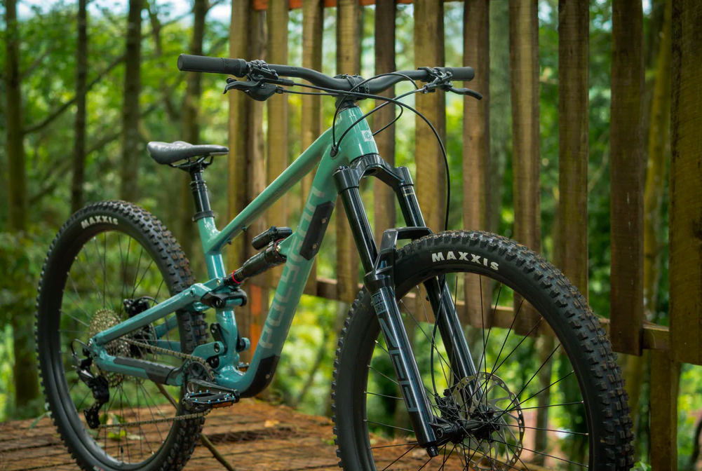 Bicicleta Polygon Collosus N7 Green 20253