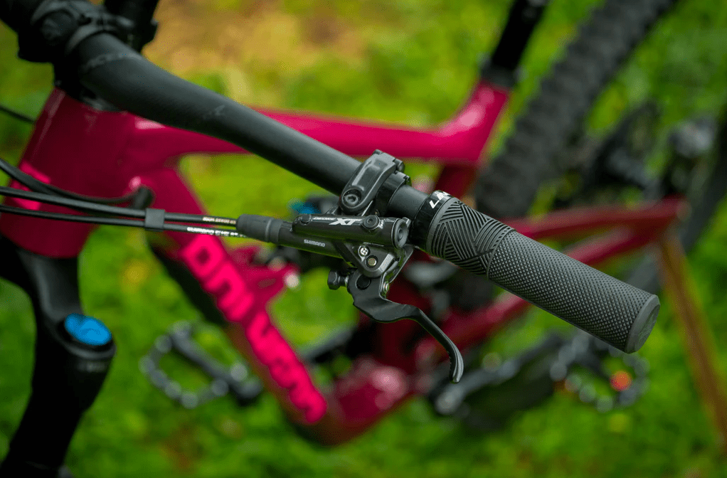 Bicicleta Polygon Collosus N9 Purple 20259