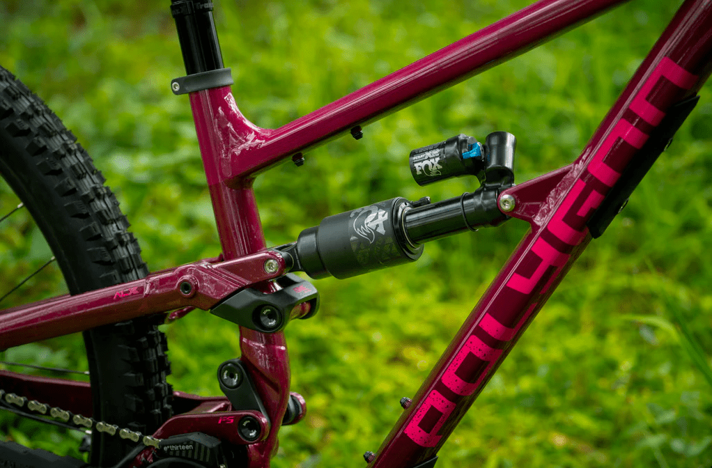 Bicicleta Polygon Collosus N9 Purple 2025 | RIDER ZONE