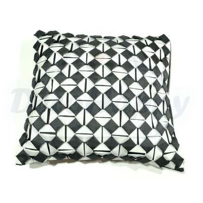 COJIN CAPITONE NEGRO 42 X 41 CM