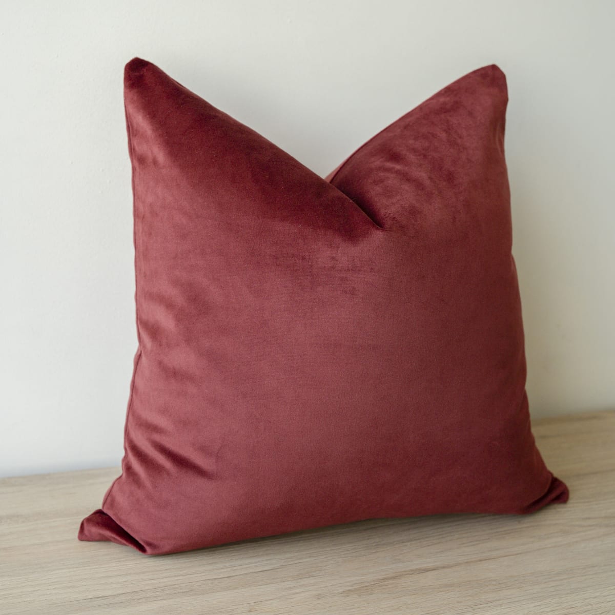 Funda de Cojín Terciopelo Vino8
