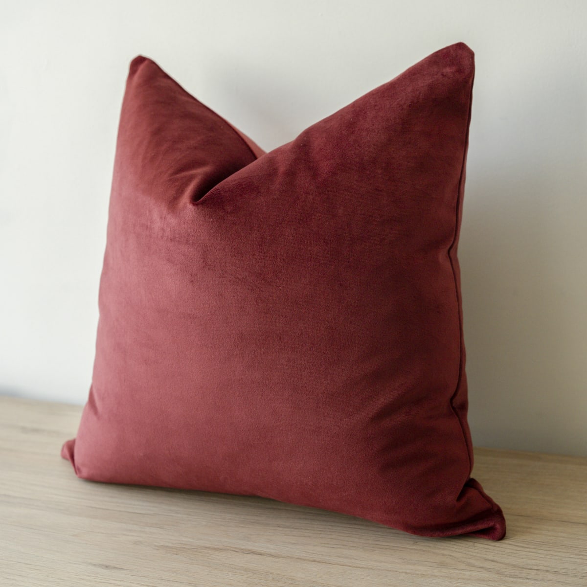 Funda de Cojín Terciopelo Vino9