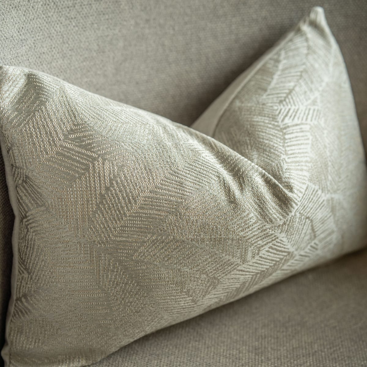 Funda de Cojín Hojas Satín Rectangular3