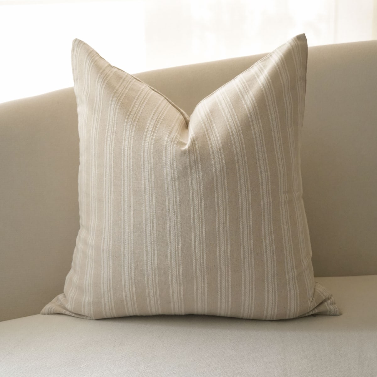 Funda de Cojín Rayas Amanda Natural1
