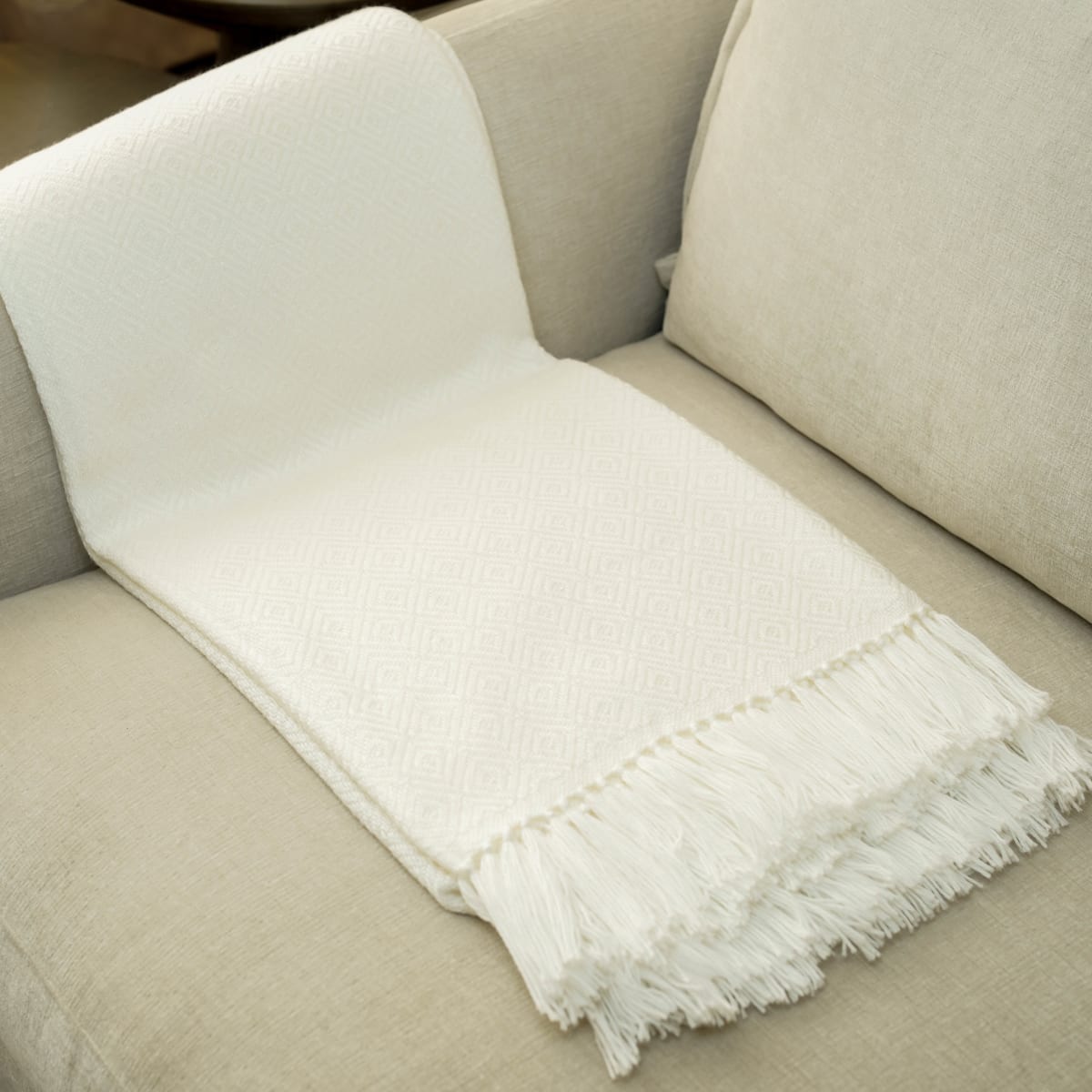 Manta Rombos Ivory1