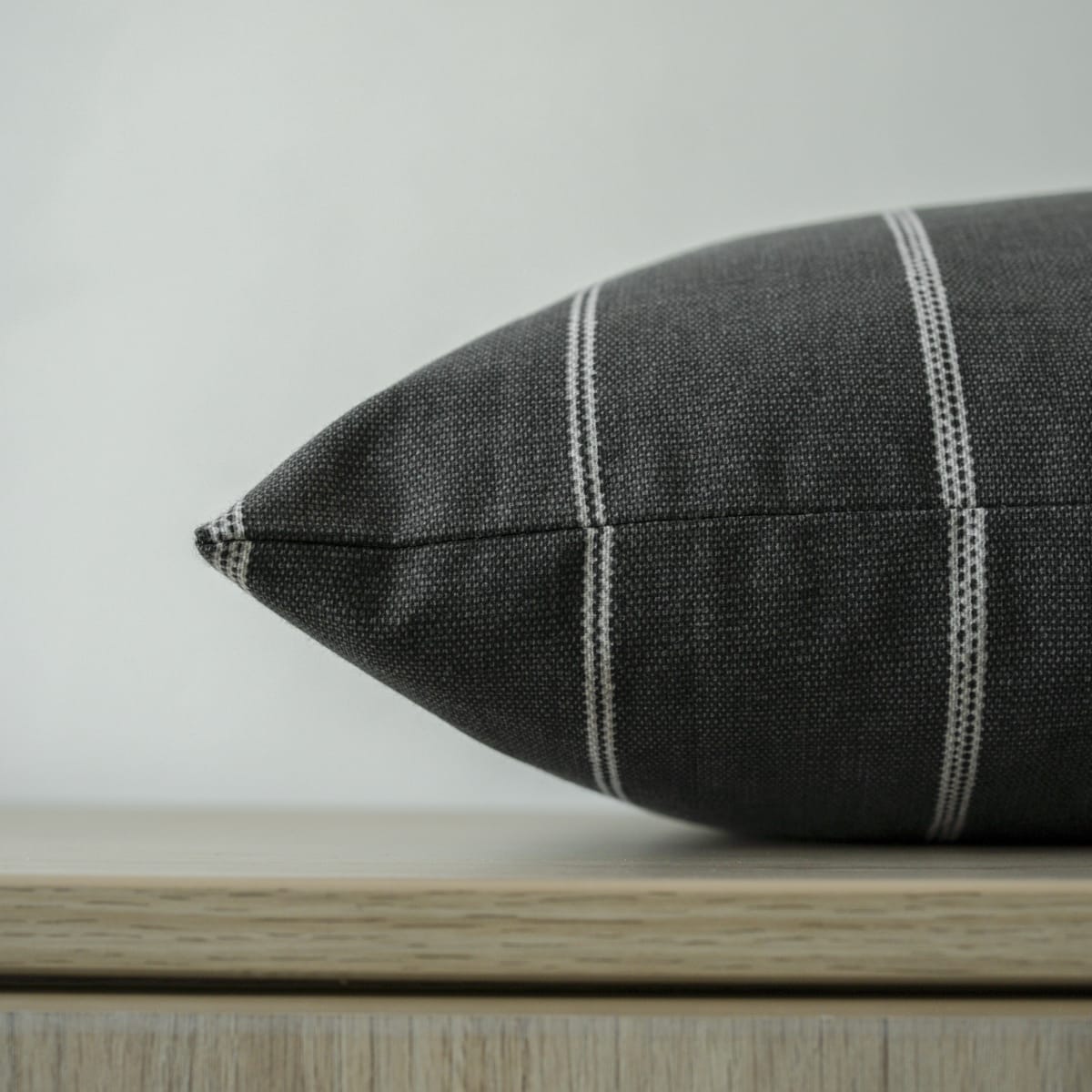 Funda de Cojín Natural Black 23