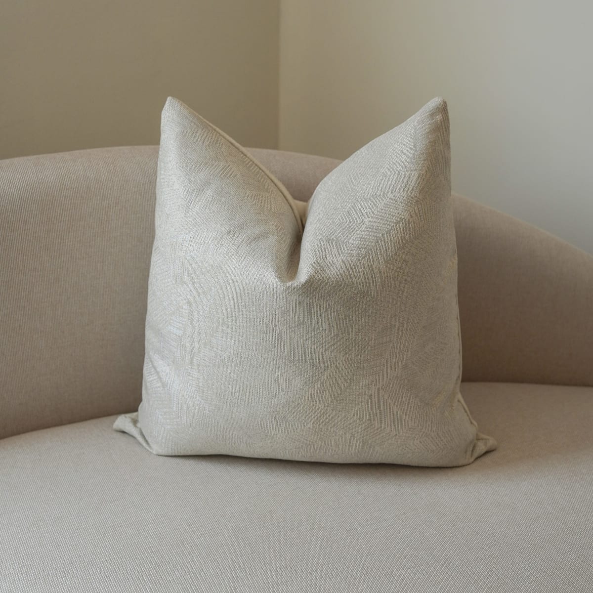 Funda de Cojin Hojas Satin2