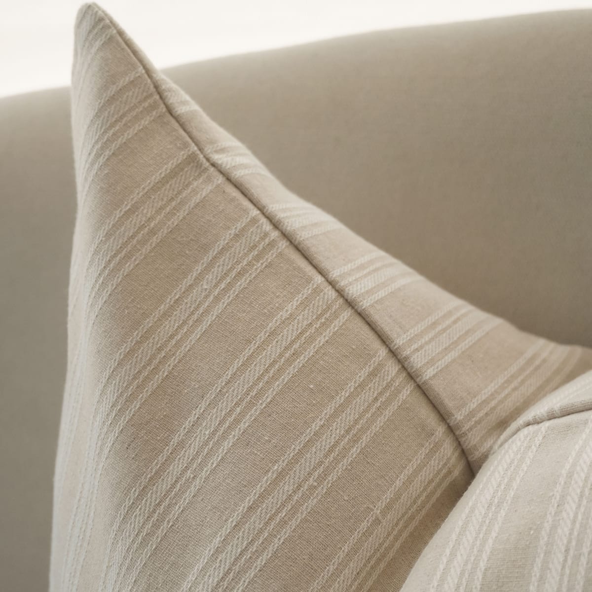 Funda de Cojín Rayas Amanda Natural2