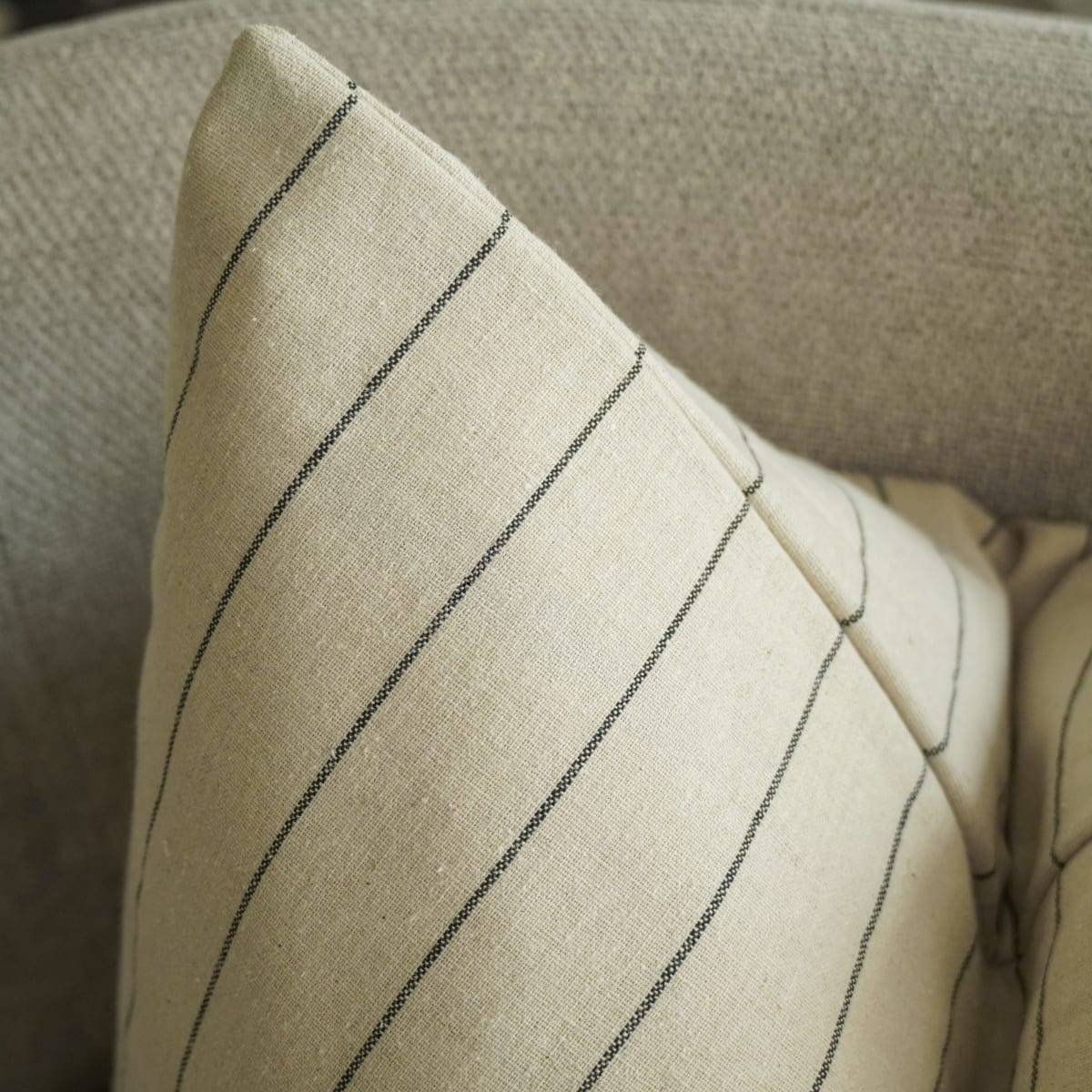 Funda de Cojín Amanda Black2