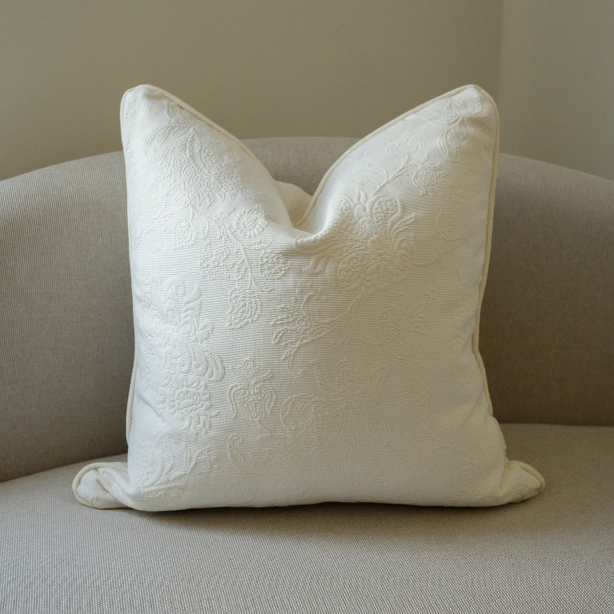 Funda de Cojín Brocado Bianca1