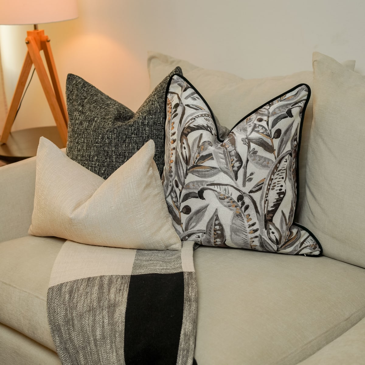 Funda de Cojín Camila Negro4