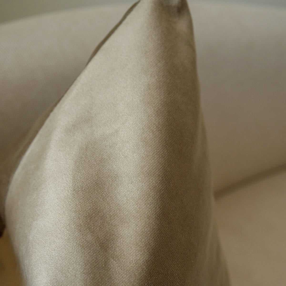 Funda de Cojin Terciopelo Bronce5