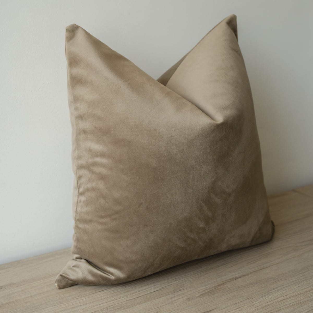 Funda de Cojin Terciopelo Bronce7