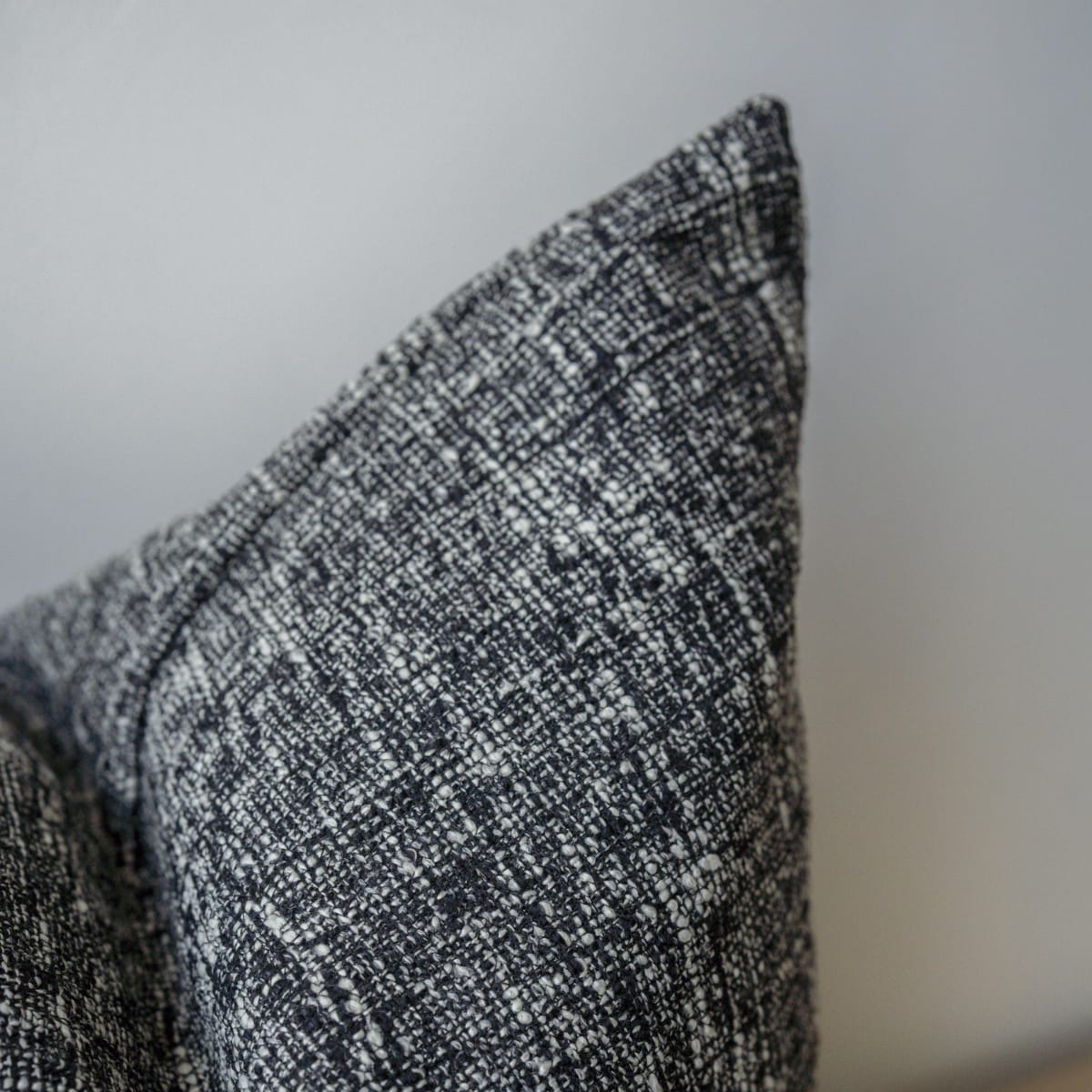 Funda de Cojín Camila Negro5